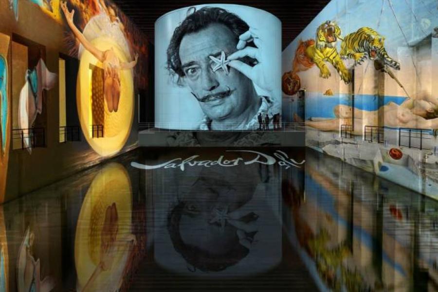 © Culturespaces  —  In Bordeaux widmet "Les Bassins des Lumières" Salvador Dalí eine umfassende Ausstellung.