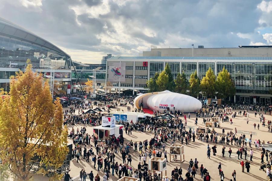 Blick auf das Messegelände 2022 © Frankfurter Buchmesse / Ines Bachor