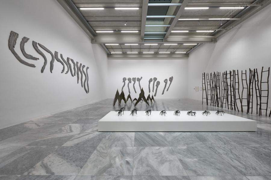 MAK Ausstellungsansicht, 2023 ROSEMARIE CASTORO: Land of Lashes MAK Contemporary © MAK/Georg Mayer