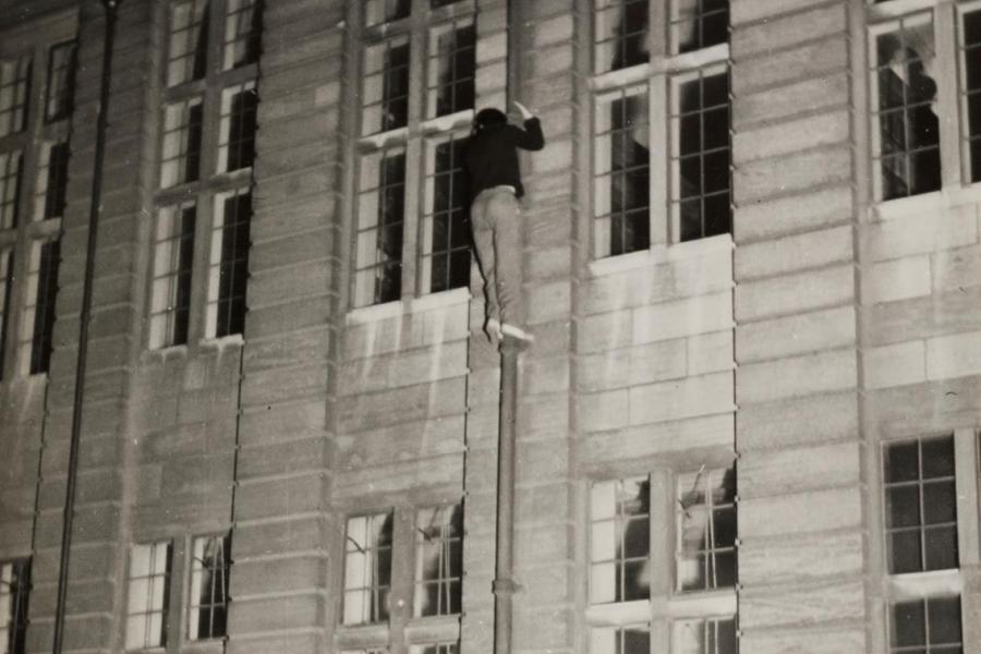 The Night Climbers of Cambridge, Untitled, 1930s (detail), MUSEUM MMK FÜR MODERNE KUNST, © Thomas Mailaender, photo: Axel Schneider