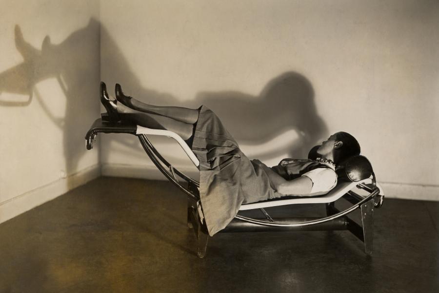 Le Corbusier, Pierre Jeanneret, Charlotte Perriand, chaise longue basculante, LC4, 1929 © FLC  Bildrecht, Wien 2023