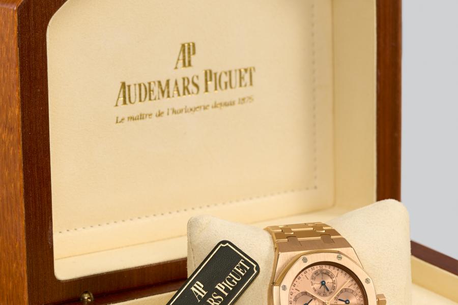 Audemars Piguet Royal Oak | Ref. 25810 | Ewiger Kalender Taxe: € 100.000 – 150.000