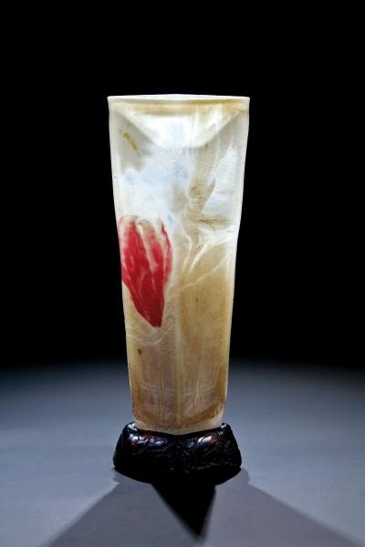 Katalognummer 83: Bedeutende Vase "Magnolia Linné", Emile Gallé, Nancy, datiert 1902, Katalogpreis: 70.000 - 100.000 €