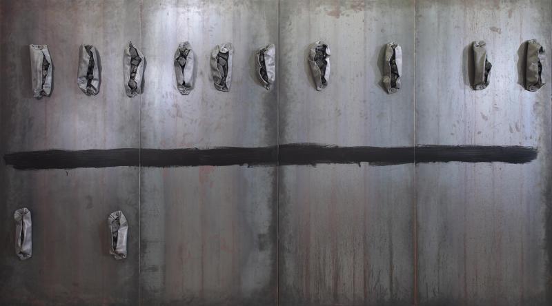 Jannis Kounellis, Ohne Titel, 2teilig, 1989, Eisen, Blei, Kohle, Farbe, 200 x 360 cm, erzielter Preis € 283.300, Fotonachweis: Dorotheum