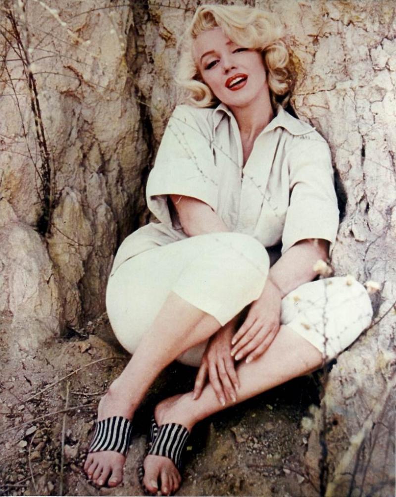 Original Marilyn Monroe Caprihose Jax. Bild von Shootings für das LIFE Magazin 1953 mit weißer Caprihose © Courtesy Sammlung Ted Stampfer & Partner