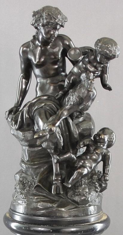 Katalog-Nr. 442 - Michel Clodion (Claude Michel) (1738 - 1814) - "Fauna mit Kinderpaar auf stilisiertem Felssockel" Bronzen » Figuren