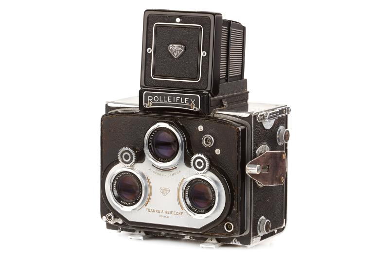 Stereo Rolleiflex (Los 515, Schätzpreis 35.000 - 40.000 Euro). Ergebnis: 114.000 Euro © WestLicht Auction