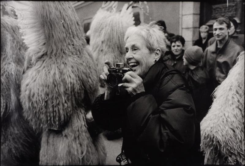 Stojan Kerbler Inge Morath beim Karneval in Ptuj / Pettau 2001 © Fotosammlung WestLicht, Wien