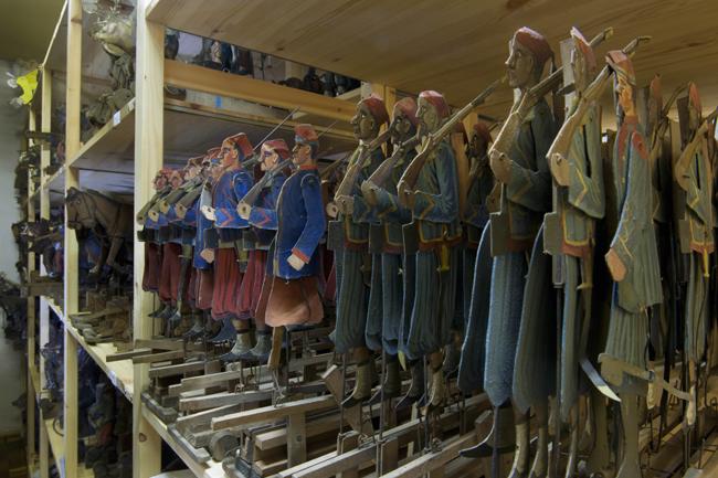 Das Theatrum mundi (mechanisches Welttheater), Figuren aus der Szene „Die Schlacht bei Sedan 1870“, Theater Richard Bonesky, Sachsen, um 1890 © Puppentheatersammlung, SKD, Foto Frank Höhler