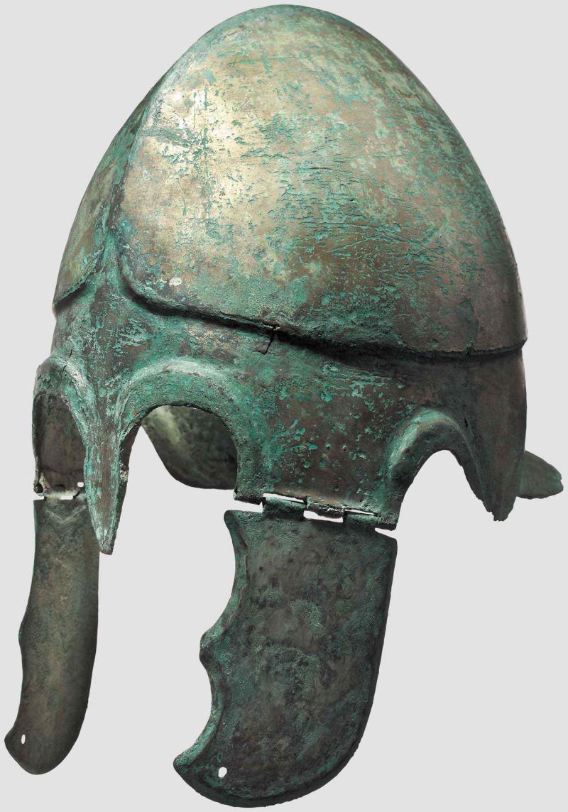 HH 68 LotNo 2138 Chalcidian helmet 4thCT BC 28000