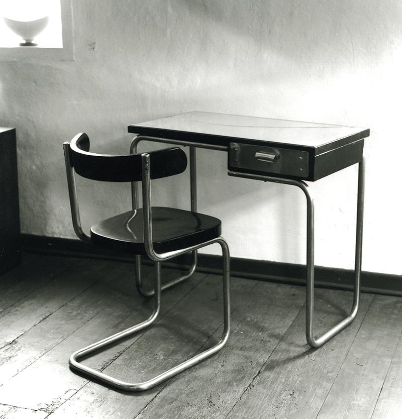 Stahlrohrstuhl B 263 und Schreibtisch,  Mart Stam, 1932, Thonet Frankenberg