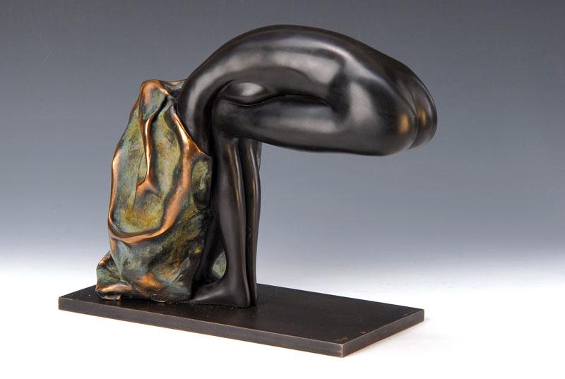 Kat.Nr.: 09 6523 Bruno Bruni, geb. 1935, Bronzeskulptur, signiert, num. 46/150 Limit: 2.000,- €