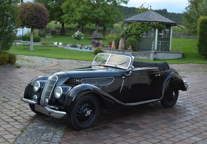 Kat Nr. 315 1939 BMW 327/328 Cabriolet erzielter Preis € 236.500