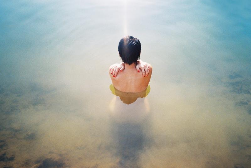 10 © Ren Hang