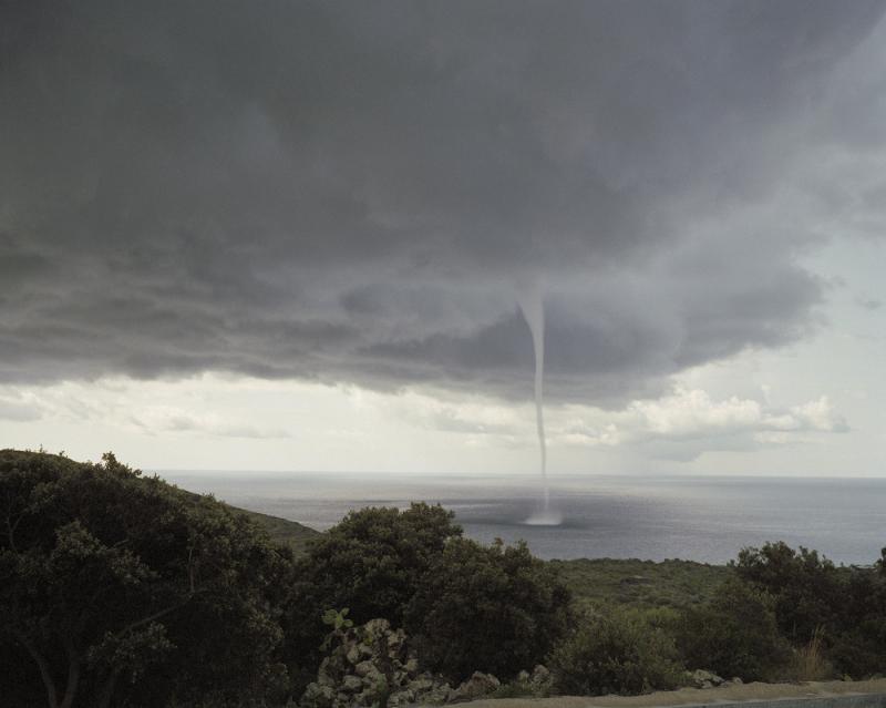 Armin Linke, Whirlwind, Pantelleria Italy, 2007 Fotodruck auf Alu-Dibond mit Holzrahmen, 150x200cm, 3/5 + 2AP © Armin Linke