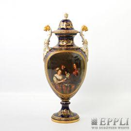 MEISSEN Deckelvase, Ende 19.Jh., 1. Wahl  ... Matt- und Glanzvergoldung. Unterglasurblaue Schwertermarke, geritzte Modell-Nr. K 111 ...  Aufrufnummer: 619 Aufrufpreis: 2.400 Euro inkl. Aufgeld