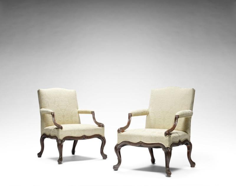 Los 169* AN IMPORTANT PAIR OF GEORGE III CARVED MAHOGANY OPEN ARMCHAIRS ATTRIBUTED TO WILLIAM AND JOHN GORDON £200,000 - 300,000 €280,000 - 420,000