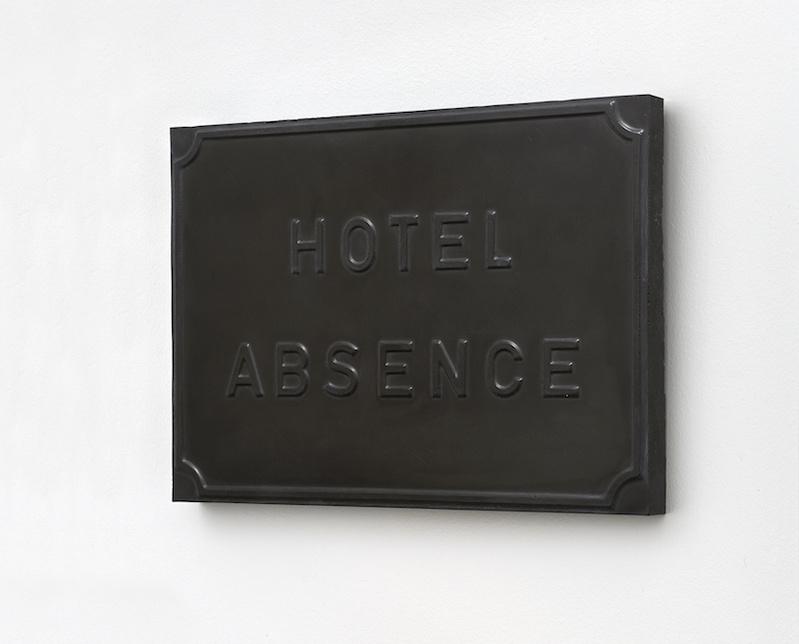 Hotel Absence, 2014, Graphit, 25 x 35 x 3 cm Courtesy the artist  (c) Fiete Stolte