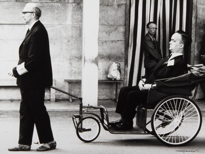 MARIO GIACOMETTI Aus der Serie: Lourdes Frankreich, Lourdes, 1966