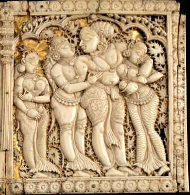 Participants / Oliver Forge and Brendan Lynch Ltd South Indian panel from a Nayaka casket depicting a prince with his courtesans