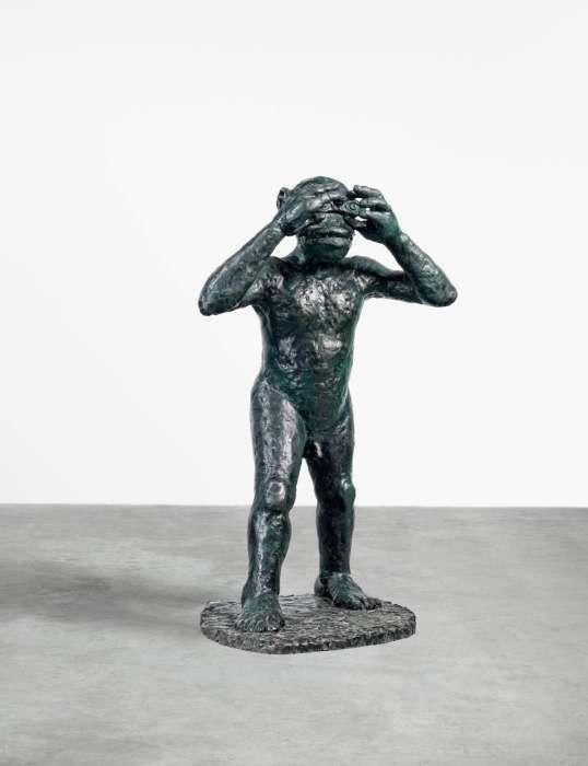 Jörg Immendorff "Malerstamm Michael" Bronze, grünschwarz patiniert 180 x 84 x 119cm Taxe: 25.000 - 35.000 Euro