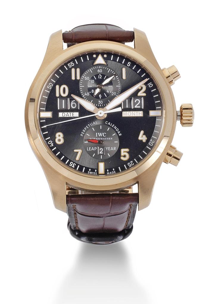 ein roségoldener IWC Spitfire Chronograph (Schätzpreis  12.000/18.000 £)