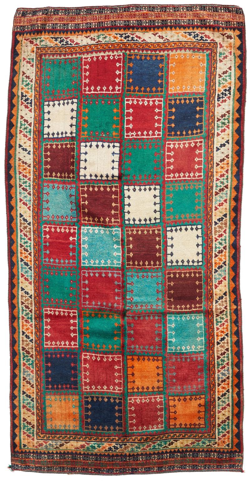 Gabbeh, Gaschgai 1. Drittel 20. Jh. 268 x 134cm Taxe: 1.200 Euro