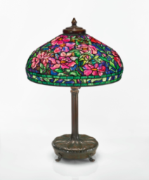 TIFFANY STUDIOS "PEONY" TABLE LAMP Estimate 180,000 — 240,000 USD