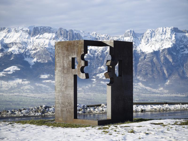 Eduardo Chillida, La puerta de la libertad II, 1984, Foto: Heinz Preute, Vaduz © 2016, ProLitteris, Zürich