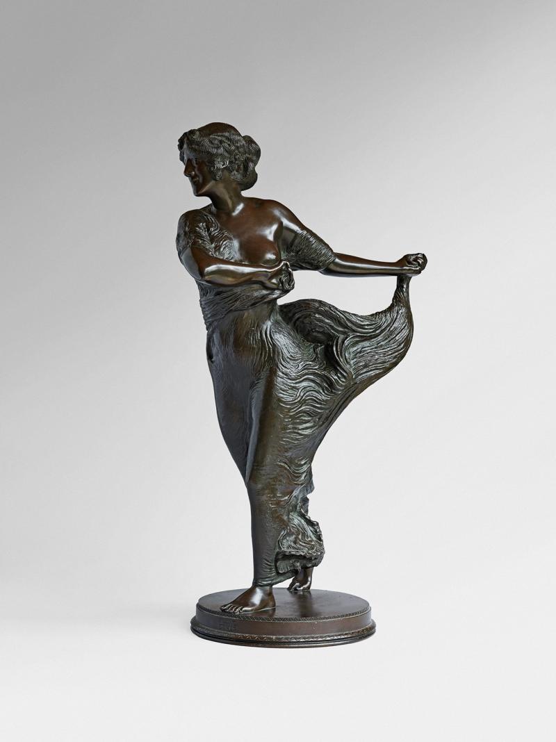 Franz von Stuck, Tänzerin, 1897/1898 Privatbesitz, Foto: © Belvedere, Wien Bronze 63 × 34,5 cm