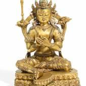 GROßER MANJUSHRI AUF DEM LOTOSTHRON MIT LÖWENSOCKEL.  Sinotibetisch. Ergebnis: 38.400 Euro