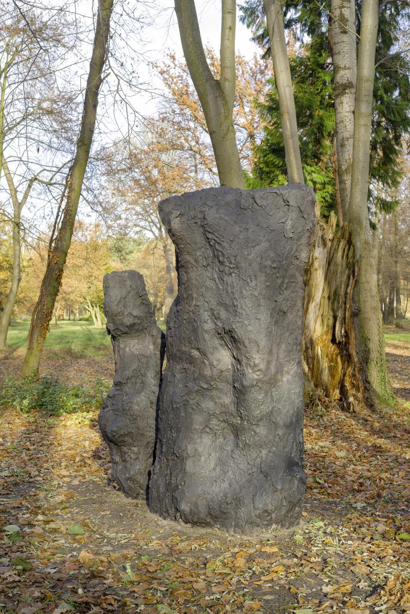 Per Kirkeby „Torso Ast“, 1988 Bronze patiniert  Auflage: 6 + 0 Guß 1/6 · 643 kg 208 x 158 x 78 cm Galerie Michael Werner, Märkisch Wilmersdorf, Köln und New York