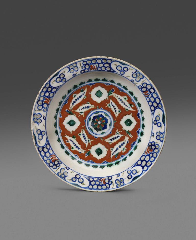 Turkey, circa 1580 A.D., An Iznik polychrome pottery cintamani dish, Forge and Lynch Ltd.