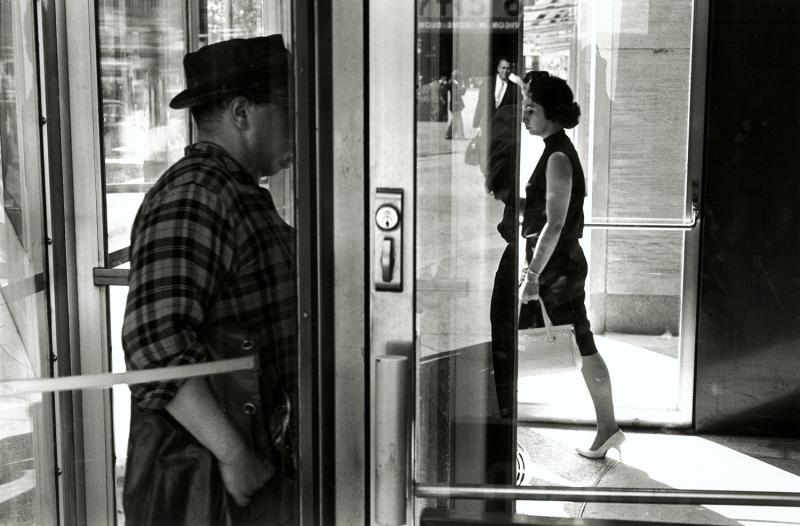 Lee Friedlander New York City, 1963, späterer Abzug Silbergelatinepapier Dauerleihgabe der Österreichischen Ludwig-Stiftung für Kunst und Wissenschaft