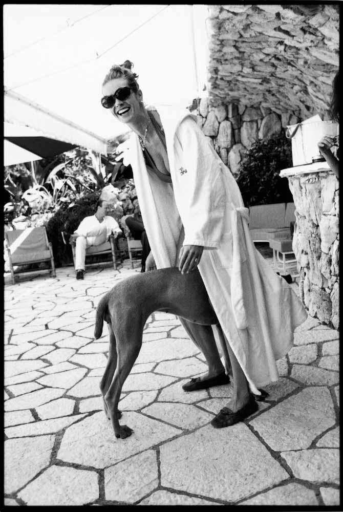 Jean Pigozzi Elle Macpherson, 1997 Villa Dorane, Antibes © Jean Pigozzi courtesy IMMAGIS Galer