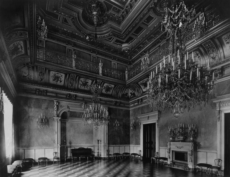 Der Kleine Ballsaal im Residenzschloss, Aufnahme von 1896 © SKD