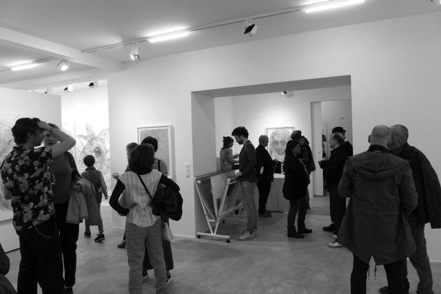 Vernissage: DAS ROTE WIEN (c) findART.cc Foto frei von Rechten.