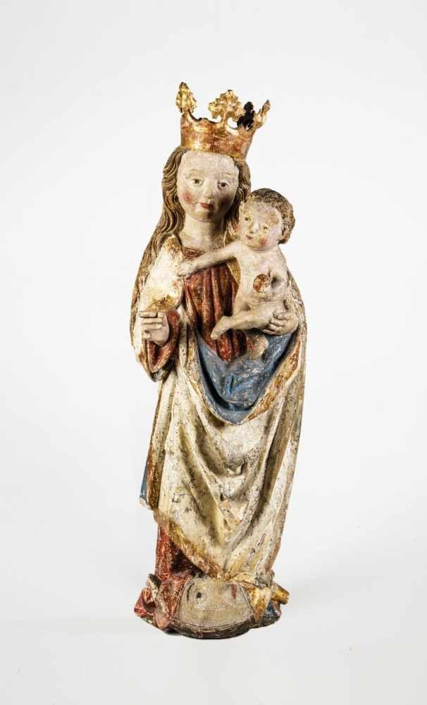 Madonna mit Kind Niederösterreich, letztes Viertel 15. Jh. Vollplastisch in Lindenholz Schätzpreis:	8.000 - 12.000 EUR