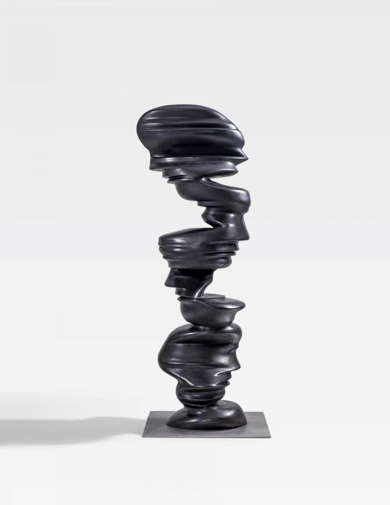 Tony Cragg (1949) Eye to Eye | 2005 | Bronze, schwarz patiniert | Ca. 150 x 50 x 50 cm Taxe: 180.000 – 240.000 Euro