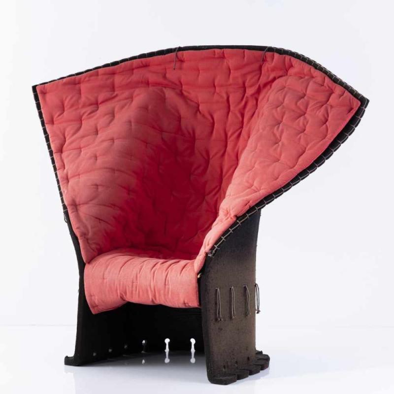 Gaetano Pesce, Sessel 'I feltri', 1986/87 Sessel 'I feltri', 1986/87 H. 125,5 x 160 x 75 cm.  Cassina, Mailand. Aufrufpreis:	1.800 EUR Schätzpreis:	1.800 - 2.400 EUR