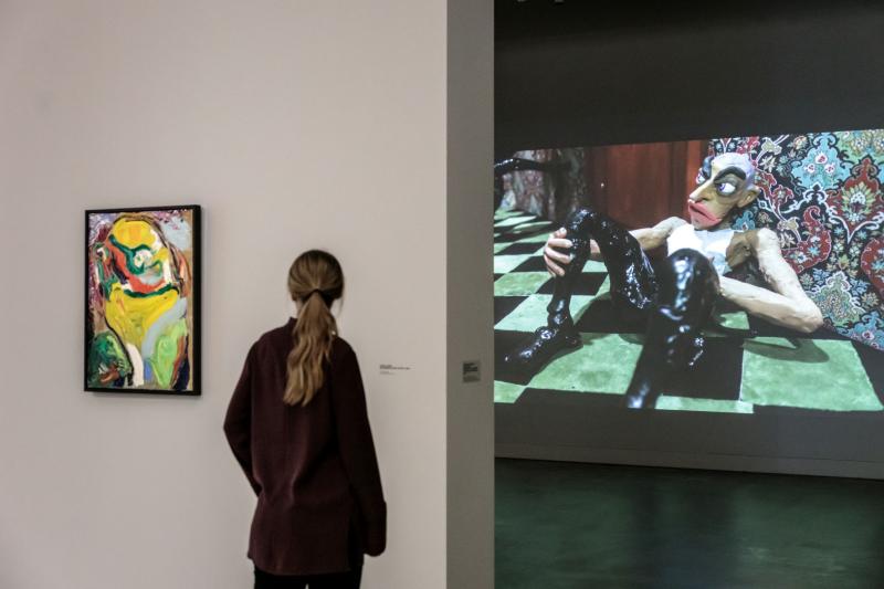 Ausstellungsansicht »MONDJÄGER. Nathalie Djurberg & Hans Berg im Dialog mit Asger Jorn«, Kunstmuseum Ravensburg, 2019, VG Bild-Kunst, Bonn 2019, Foto: Wynrich Zlomke