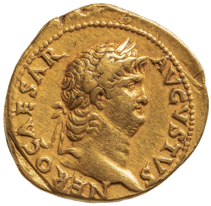 Abb. 2 Nero Vs.: Büste des Nero Rs.: Tempel der Vesta (wohl beim Brand Roms zerstört und erneuert) Aureus (Gold), geprägt 65–66 n. Chr. in Rom © KHM-Museumsverband