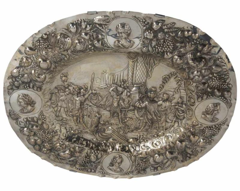 Große Schauplatte mit Alexander dem Großen Danzig, Nathanael Schlaubitz (Meister 1690 - 1726) Silber.  Schätzpreis:	8.000 EUR