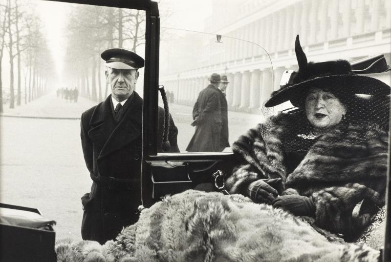 Mrs. Eveleigh Nash, London, 1953 © Inge Morath / Magnum Photos, courtesy OstLicht. Galerie für Fotografie