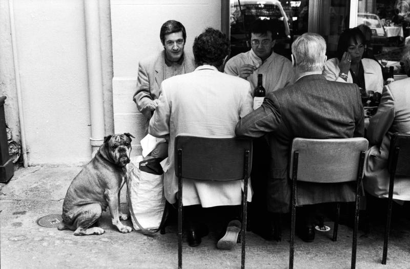 Paris, 1999 © Elliott Erwitt / Magnum Photos, courtesy of OstLicht. Gallery for Photography