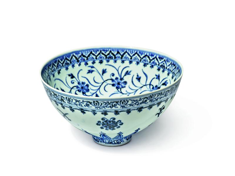 N10644, An Exceptional and Rare Blue and White 'Floral' Bowl