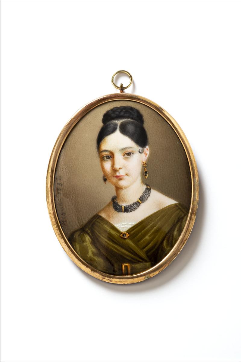 Porträtminiatur mit Brustbild von Mademoiselle Henriette Roth, der Gründerin des Emailmuseums in Genf Emailfarben auf Porzellan Pierre Hébert, Paris (?), 1834 Sammlung Klaus-Peter und Judith Thomé Foto Winfried Reinhardt