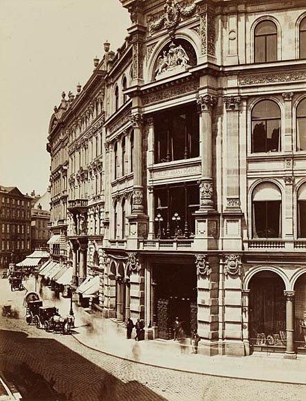 Verkaufslokal der Firma Haas & Söhne, Fotografie von Carl Haack, um 1870, Wien Museum