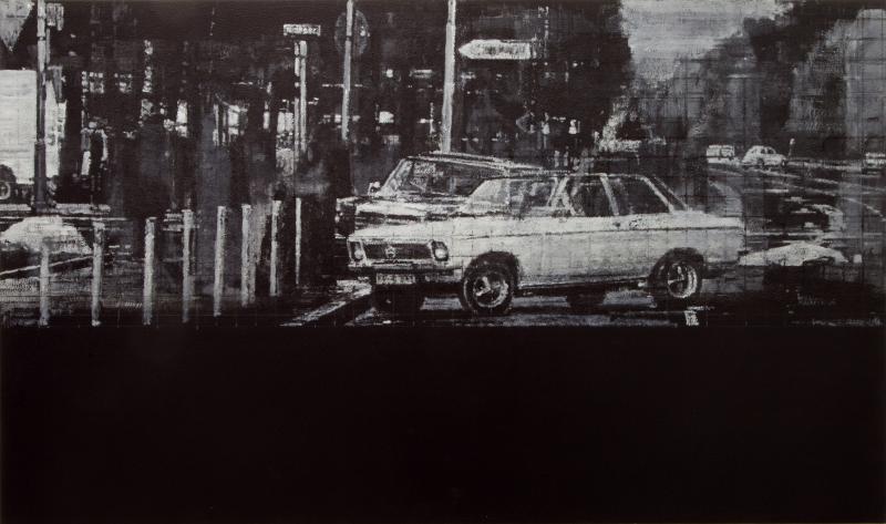 Heike Ruschmeyer, Schwarz auf Weiß – Karlsruhe, 7. April 1977, 2016, Kohle, Kunstharz, Ölfarbe auf MdF, 55 x 93 cm, courtesy of Galerie Brusberg & the artist