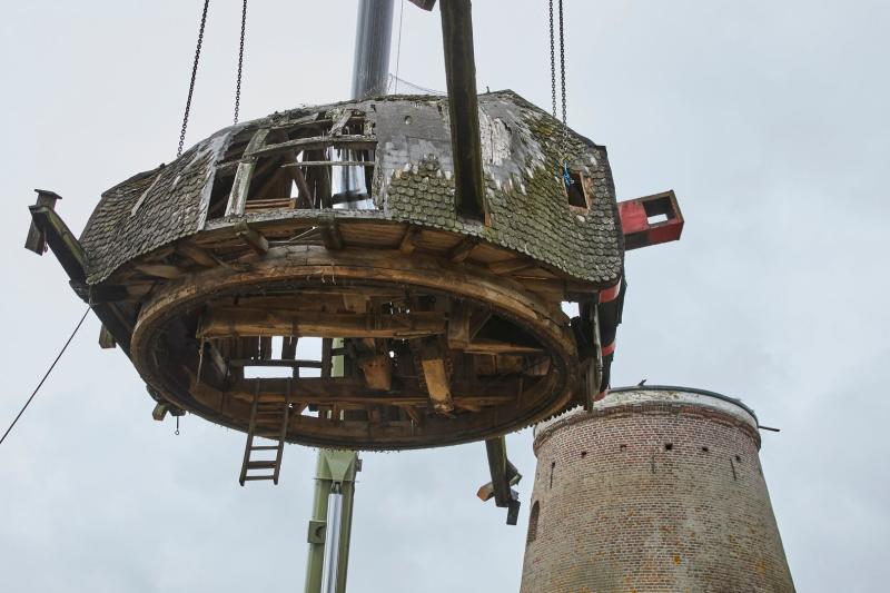 Die Haube der Mühle Kerssenboom in Kevelaer bei der Abnahme vor einigen Monaten * Foto: R.Rossner/Deutsche Stiftung Denkmalschutz